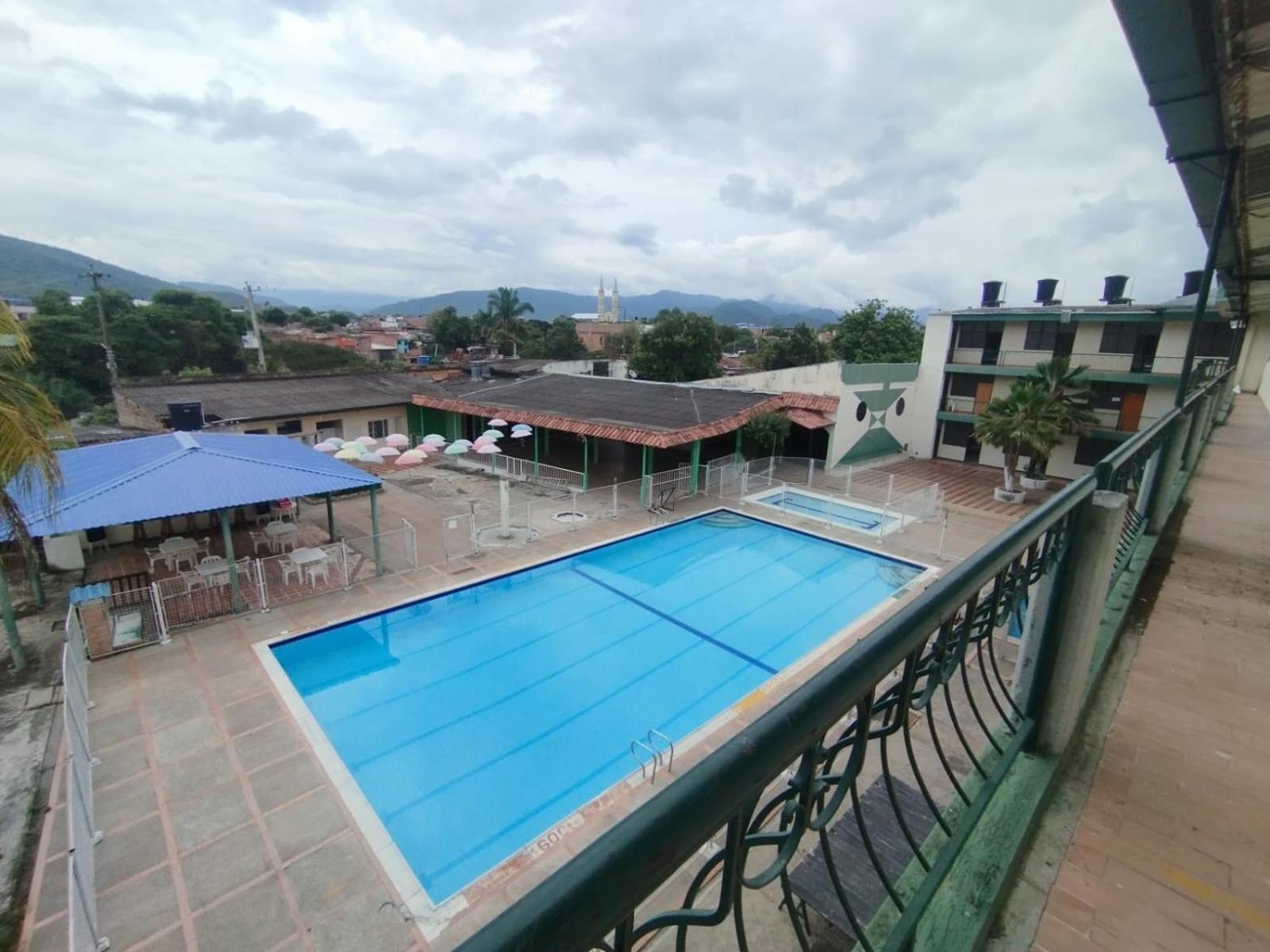 Hotel Club Vacacional Copen Tocaima Exterior foto